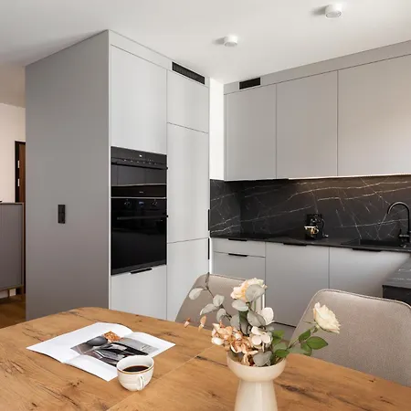 Grzegorzecka Modern Living With Free Parking By Downtown Apartment *